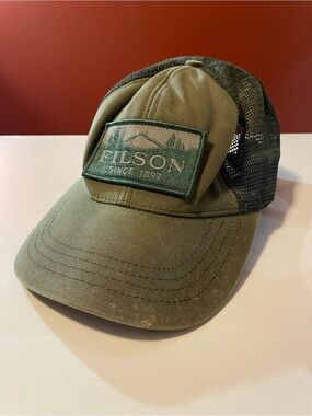 Filson Men’s Green Logger Mesh Trucker Hat Cap